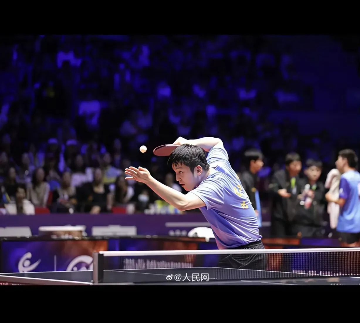 九游娱乐- 一阵脚步声传来 