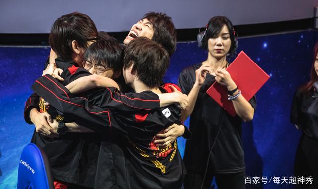 九游体育-关于JackeyLove意外战胜IG，出色发挥引爆全场！上演精彩一战的信息