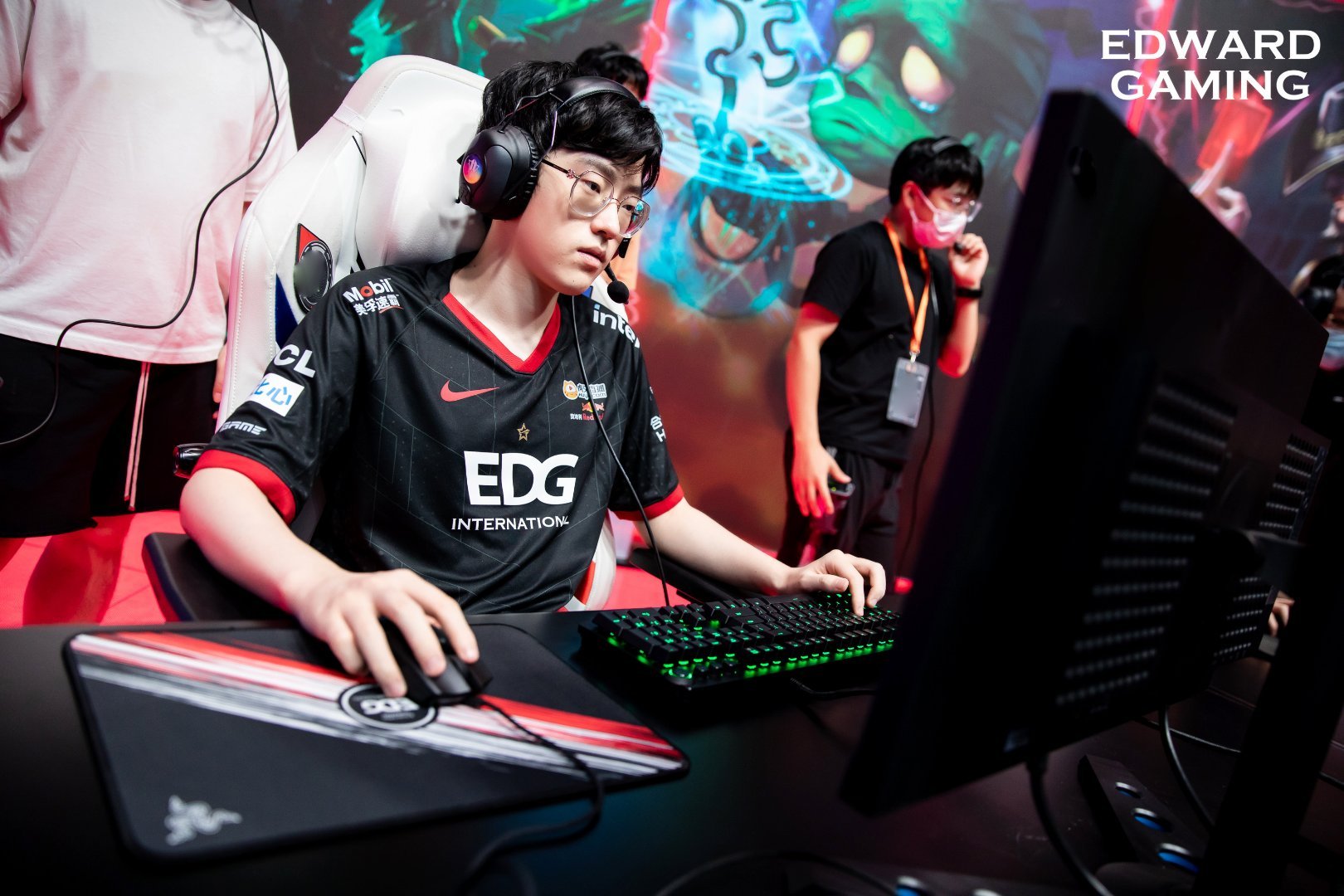 九游娱乐- 库里纪录片被低估完整版资源在线观看 