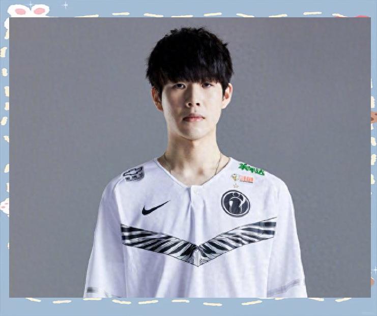 TheShy回归赛场,高光表现首场状态亮眼,拜仁观众沸腾!的简单介绍 TheShy回归赛场,高光表现首场状态亮眼,拜仁观众沸腾!的简单介绍